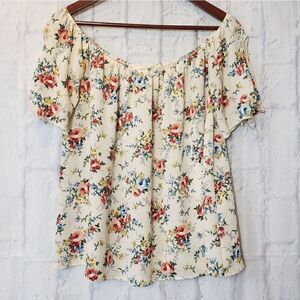 MOON KISS Floral On/Off-Shoulder Blouse